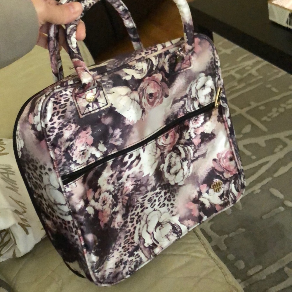 Makeup bag
